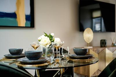 Marble Arch Suite 8
