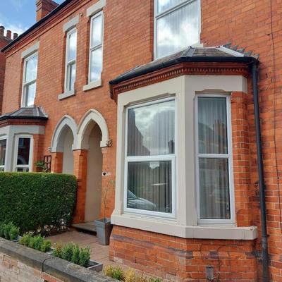 3 bed Luxury Victorian Home with Hot Tub