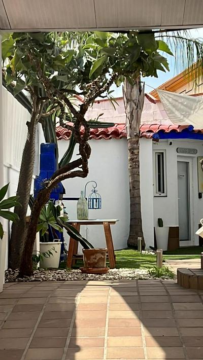 Garden-Goretti House
