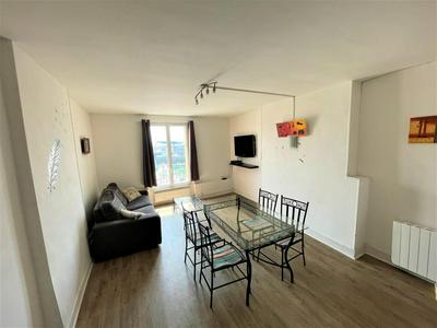 Duplex avec Vue sur le port de plaisance