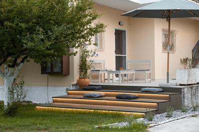 Skinos House & Garden