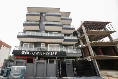 Super Townhouse Sector 46 Gurgaon Near Appu Ghar