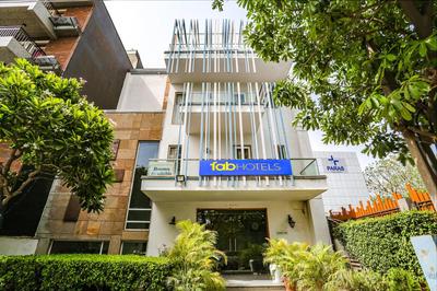FabHotel Premium Nest