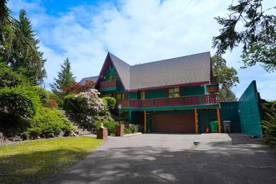 Enchanting Bavarian Cabin Retreat Pet-Friendly