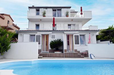 Apartments Mihovilovic - 50 m from beach