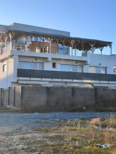 iVAVev Is Us ByTheSea Mamaia