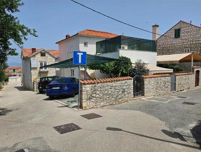 Charming 4* apartment in Supetar's old center