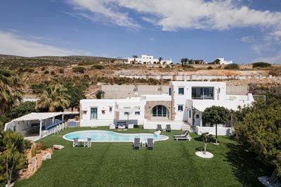Villa Phos Paros