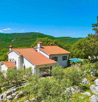 Rustic villa LENI