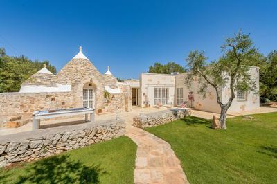 Villa Trullo Oro Verde by Villa Plus