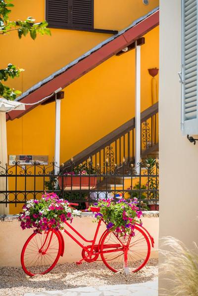 ALS Holiday Houses by Konnect, 900m from Ipsos Beach