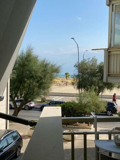 appartamento fronte mare