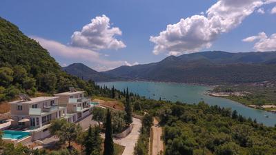 MAJESTIC VILLAS