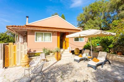 Dimitris Cottage