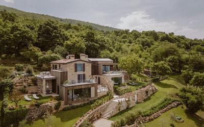 FAVAI HILLS your secret hideaway