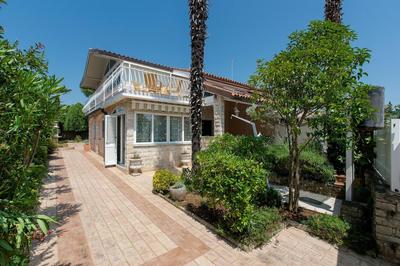 Holiday Home Cosy Summer