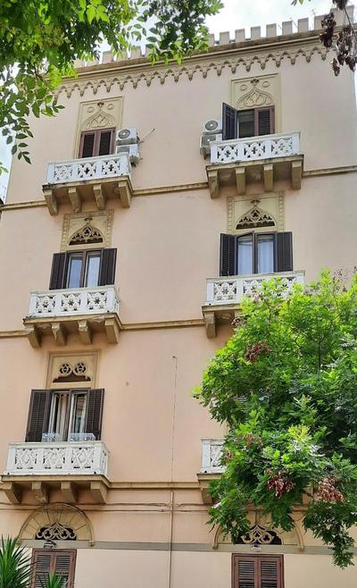 Intero appartamento in centro città Via Libertà-Piazza Croci-Teatri Politeama e Massimo