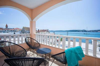 Sea you Soon by the beach, 2-bedrooms suite in Seget Donji