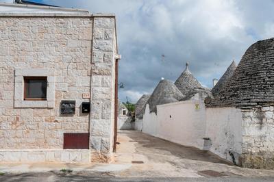Pietra Rosa Apulian Home
