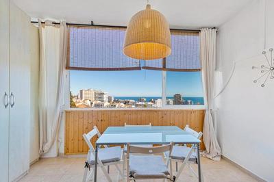 Cozy Fuengirola apartment with sea view & pool