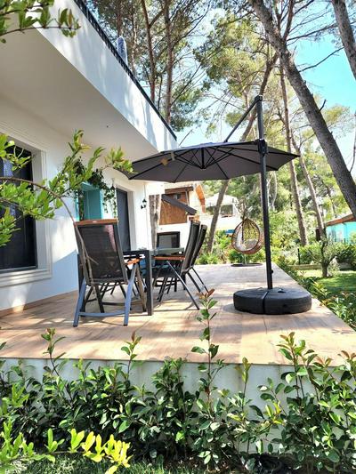 Cozy PineTrees Beach House