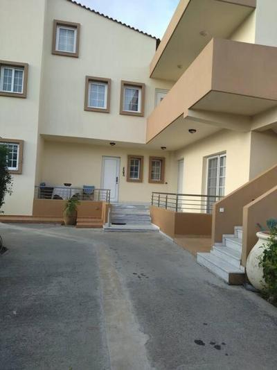 Nikolias dream house