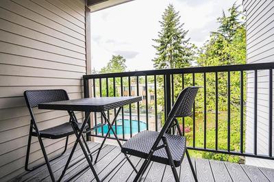 Modern Microsoft Redmond Campus Condo with Balcony