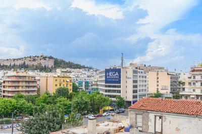 Zeus 2-Bedroom Apartment in Athens