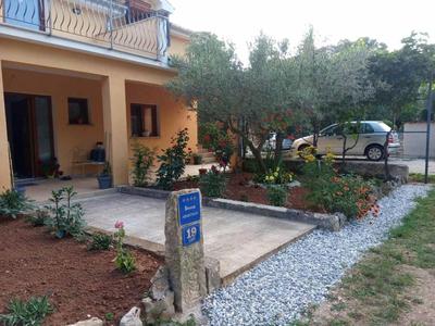 Apartment Petar in Begi