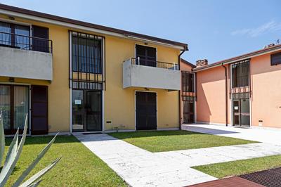 APARTMENTS BLITZ - Regarda Travel