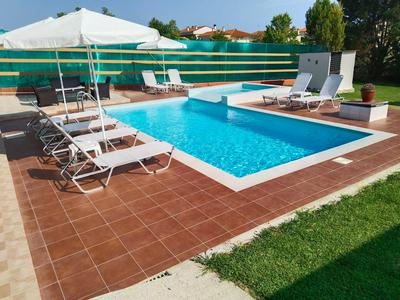 Maria Lemoni Swimming Pool Apartment