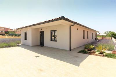New modern villa Riz with private pool near the town center and beach by WiiBuk