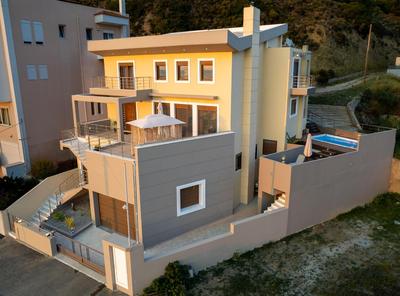 Halide Luxury Villa