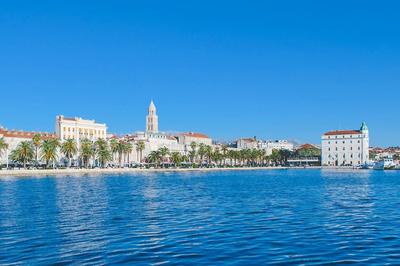 Palace Penthouse with Terrace in Split Centre Old Town