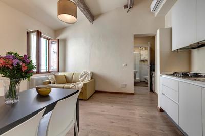 Santa Reparata Apartment by Mamo Florence