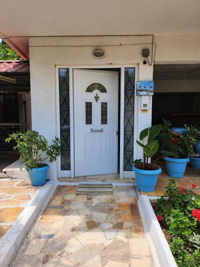 Queen Aspri apartment 3' min to the beach!