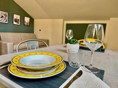 63 passi dal lago in centro by Revenue House