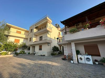Garden Villa A&X