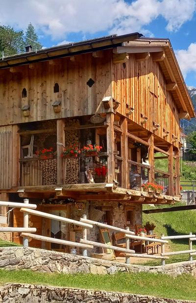 Chalet-Tabià al Sol montagna Dolomiti Pecol