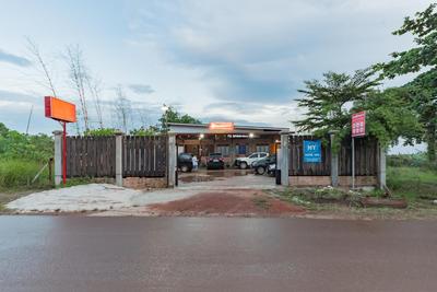 RedDoorz near GOR Parenggean