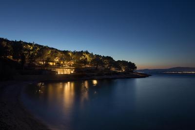 Vale Residence - exclusive & private property by the sea