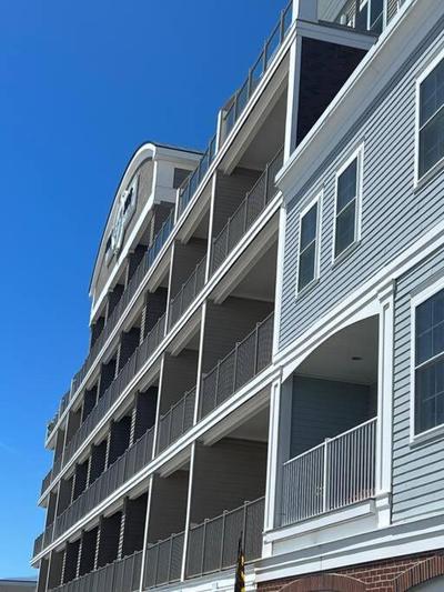 Hampton Beach OCEAN FRONT Condo at the Surf