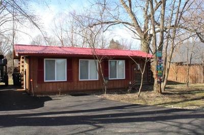 The PLX Custom Cedar Log Cabin On The Lake