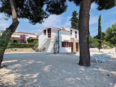 5 meters FROM THE SEA with private beach - 70m2 Colibri Sunset Apartments
