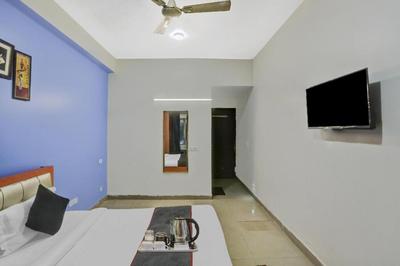 Earth view Residency