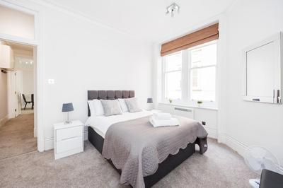 Leicester Square Apartment