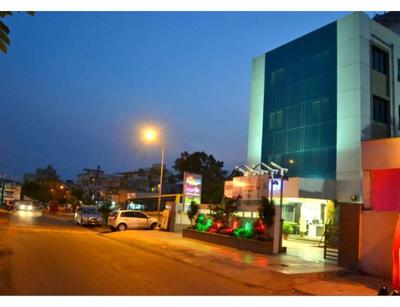 Hotel Flora Inn, Nagpur