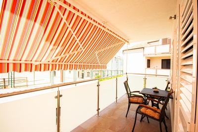 Large stylish 3 bedroom apartment Nancy for 5 people