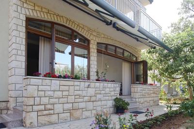 Apartments Maestral