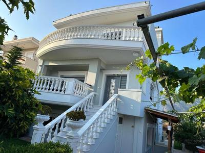 KONTIS' Luxury Detached house near the sea